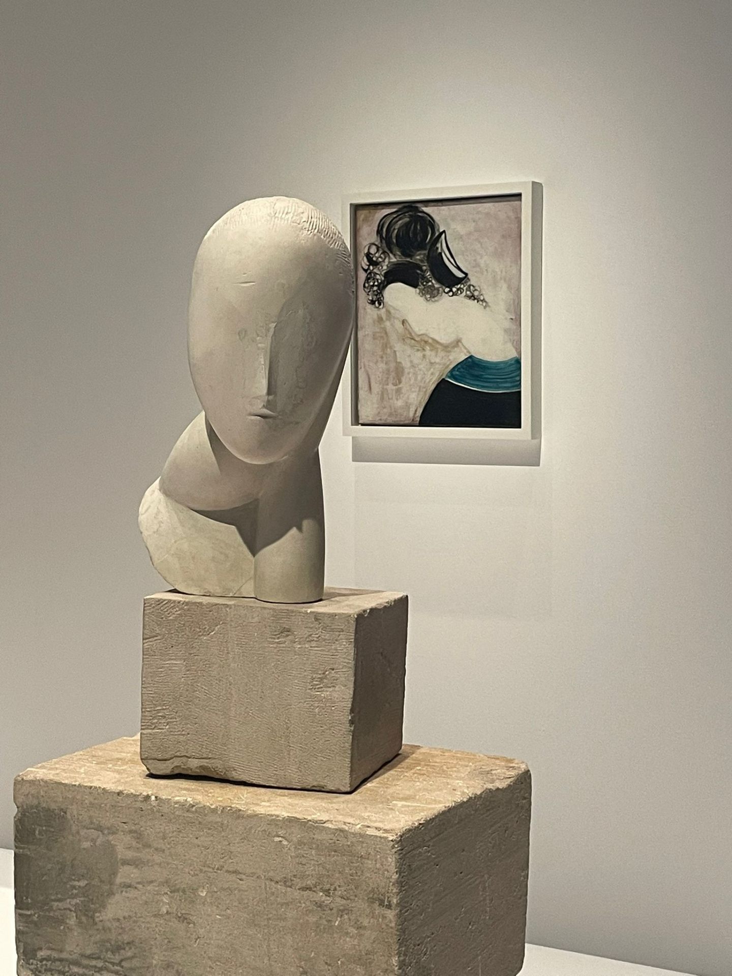 Rzeźba Brâncușiego — forma sprowadzona do swojej istoty.
